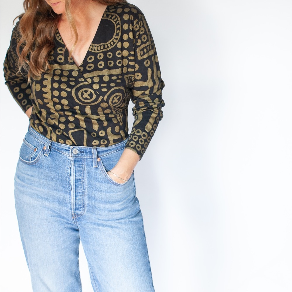 Vintage abstract gold print black wrap top | Fall | contemporary | small